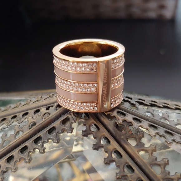 Michael Kors Gold Diamond Ring - Picture 1 of 3